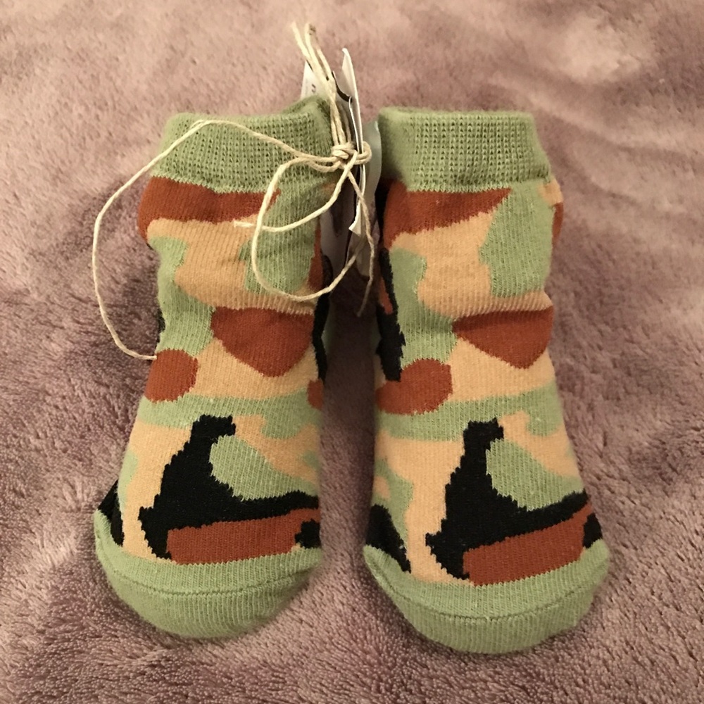 NWT Mudpie Baby Camoflauge Booties
